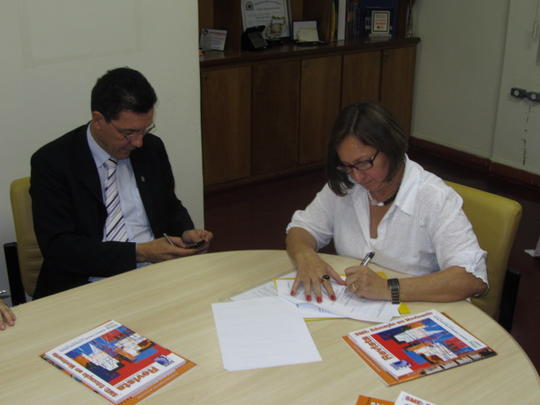Assinatura do Termo de Cooperação com a SME de Goiânia